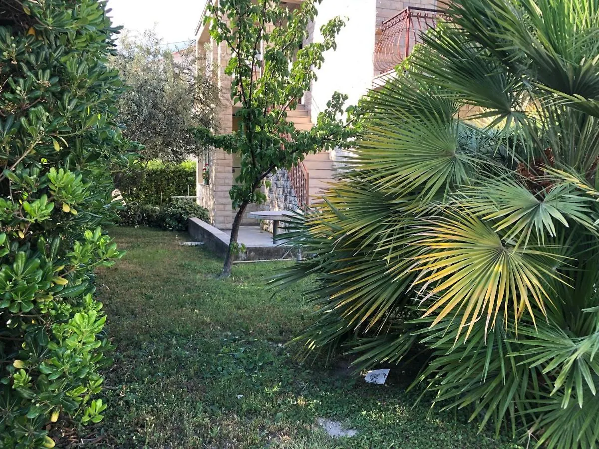 Garden Apartman 스플리트 아파트